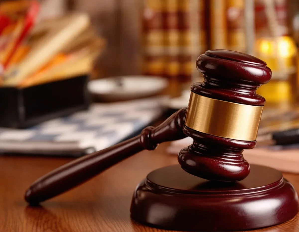 Les Clauses Pathologiques dans l'Arbitrage International : Défis et Solutions